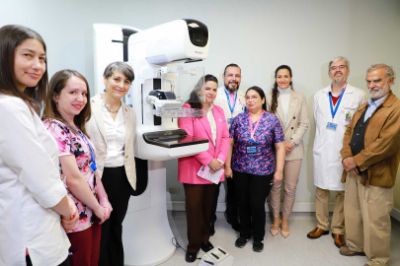 El Centro de Imagenología del Hospital Clínico Universidad de Chile cuenta con un equipo de mamografía con tecnología a la vanguardia en el diagnóstico mamario,.